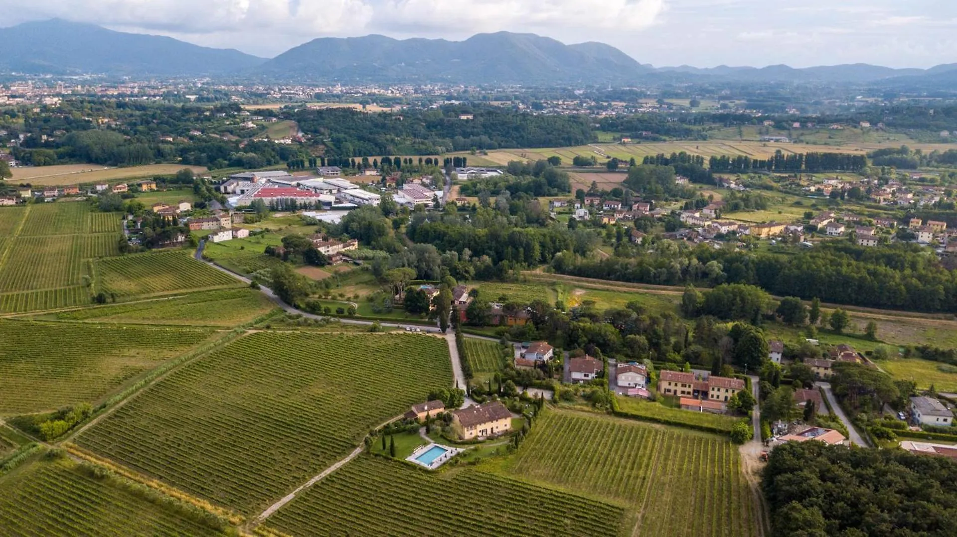 Apartment Anna Farmhouse At Wine Resort Lucca Italy