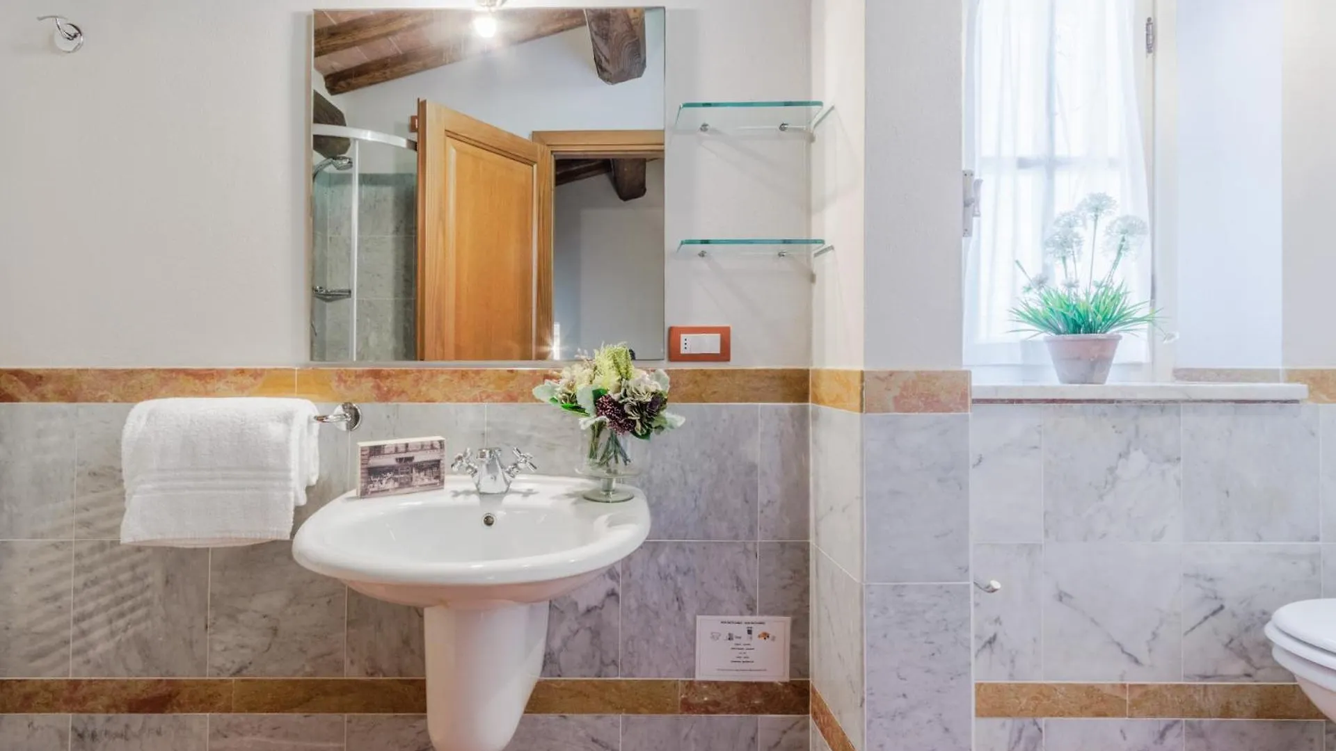 Apartment Anna Farmhouse At Wine Resort Lucca Italy