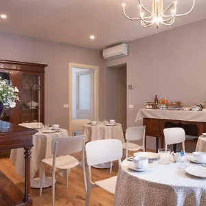 Alojamento de Acomodação e Pequeno-almoço In Lucus, Lucca