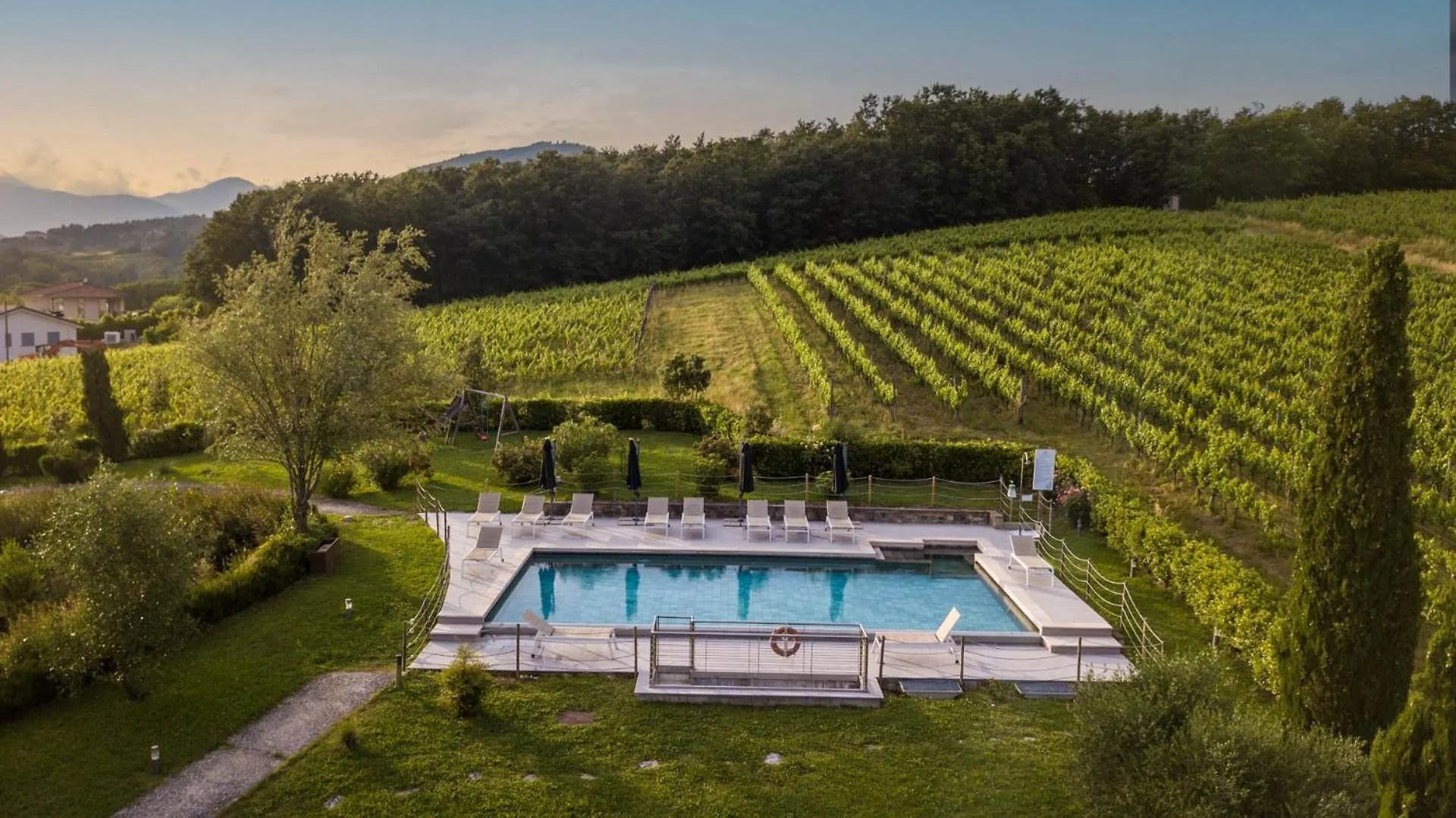 Anna Farmhouse At Wine Resort Lucca 0*,  Italy